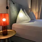 林登霍夫酒店