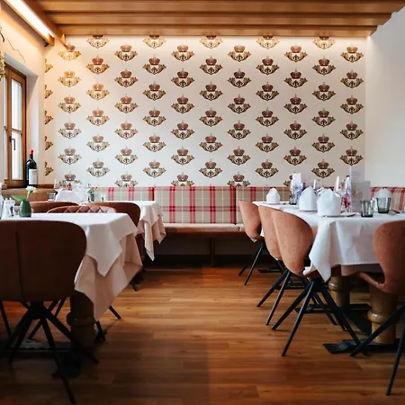 Hotel Lindenhof 4*